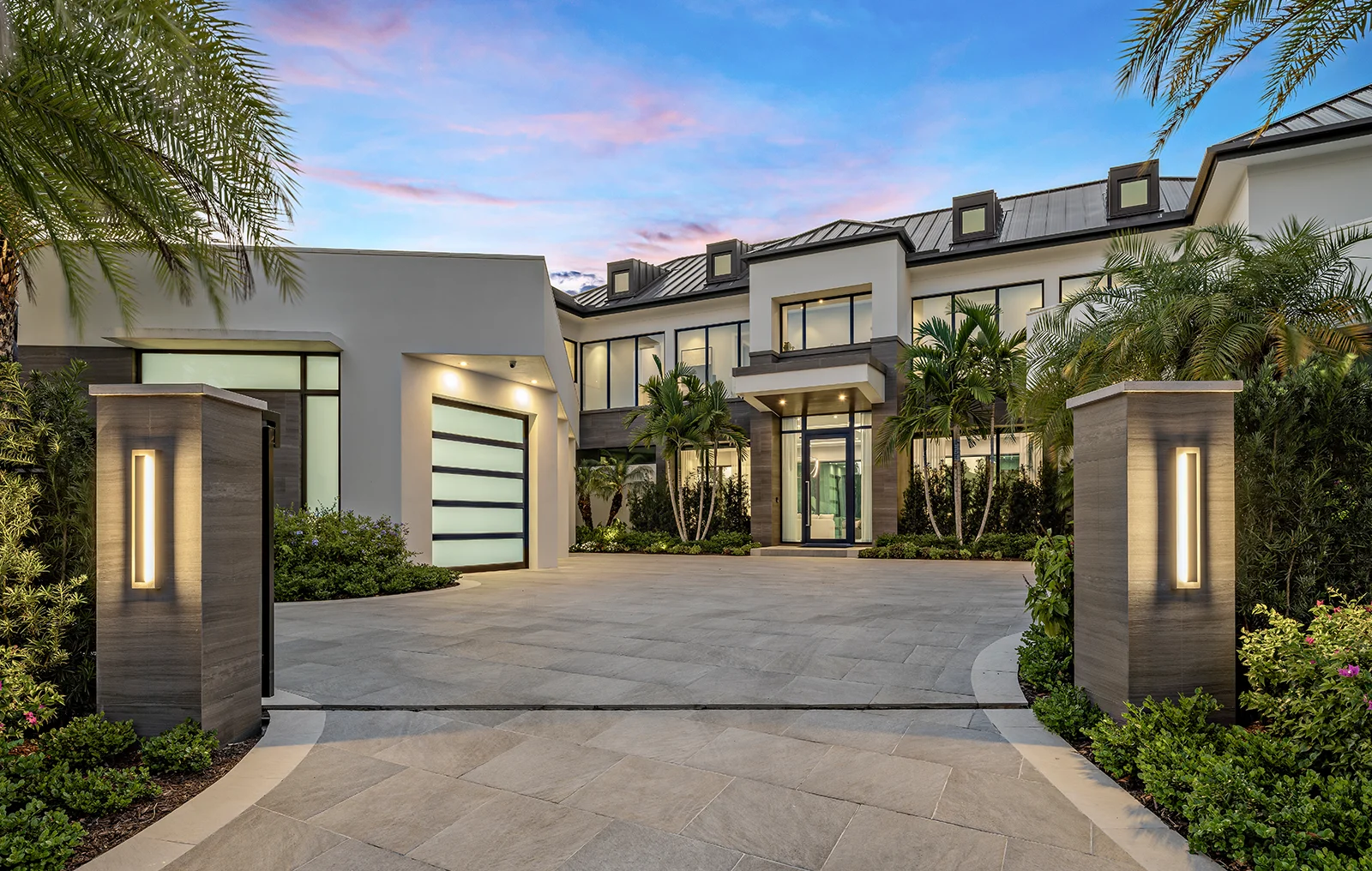 Contemporary Cove Waterfront